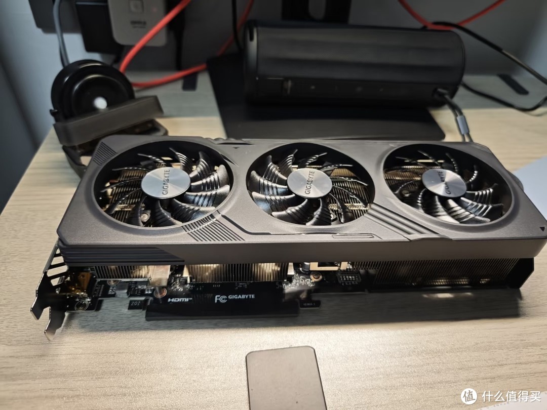 技嘉4060Ti OC16G魔鹰显卡：使用心得与感受