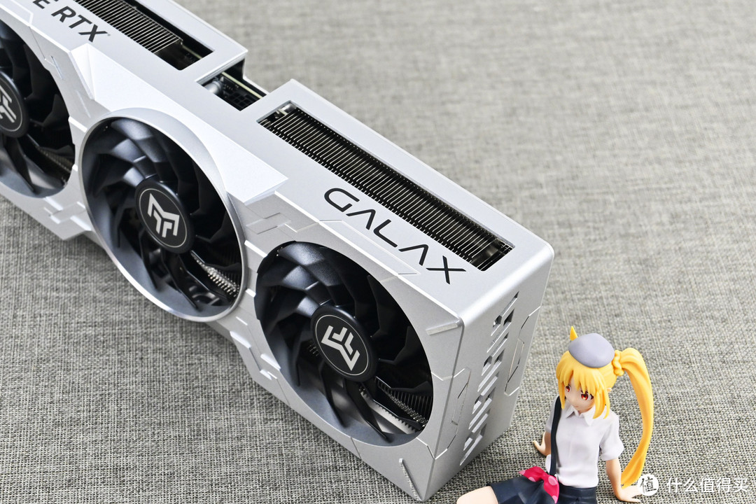 影驰RTX4070Ti SUPER金属大师OC开箱试玩：不将就的硬朗风格